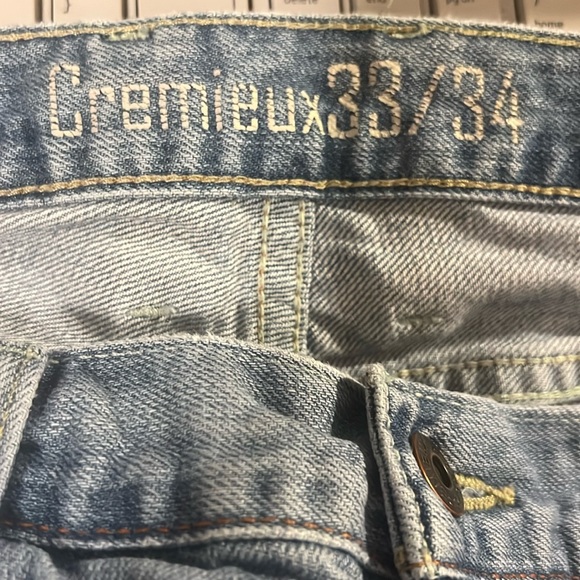 Cremieux Jeans Mens 33x34 Relaxed Fit Blue Denim Distressed Jeans - Picture 3 of 10